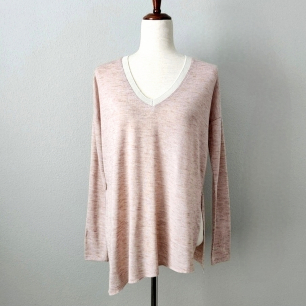 Wilfred Lightweight V-Neck Sweater With Asymmetric Hemline, Size XS